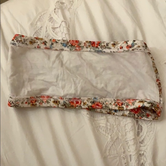 🛍 3/$10 Floral lace bralette bandeau top - Picture 4 of 4